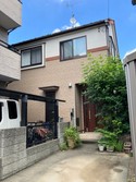引きで、下から見上げるように撮影することで、大きさを演出できる
